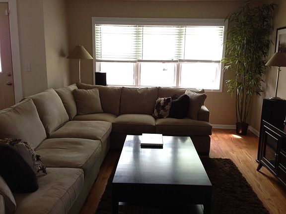 3rd image of 6606 W Clinton Ave