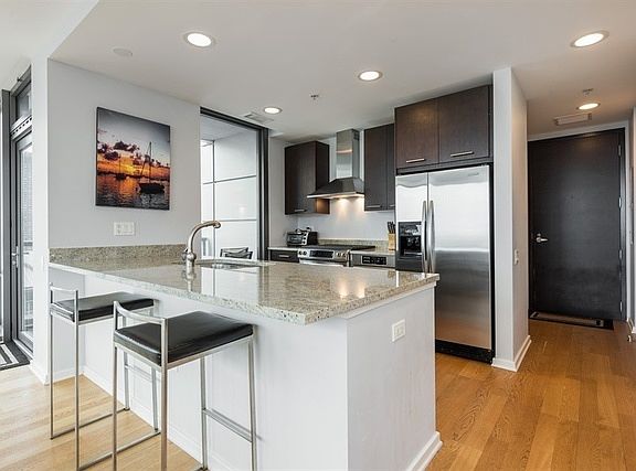 5th image of 240 E Illinois St APT 2410