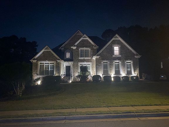 5th image of 755 Brittany Manor Ln