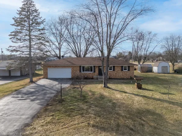 3052 S Fielding Rd, New Palestine, IN 46163