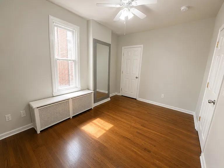 38 W Rambo St — Photo 11