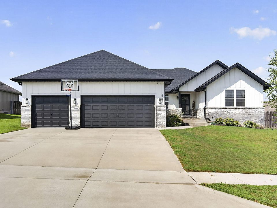 1st image of 4247 Tuscany Circle