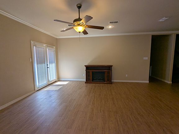 4th image of 4412 105th St Unit 2