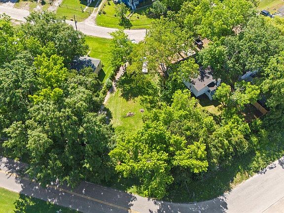 4th image of 2929 Alabama Dr