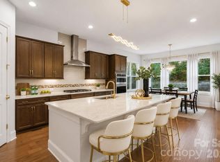 374 Hampton Trail Dr, Fort Mill, SC 29708