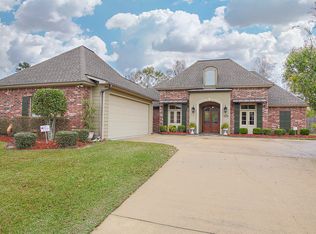 17605 W Purple Martin Ct, Baton Rouge, LA 70816