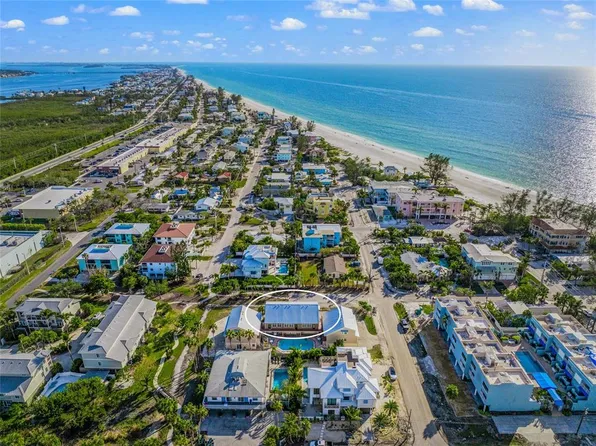 3801 4th Ave APT 5, Holmes Beach, FL 34217