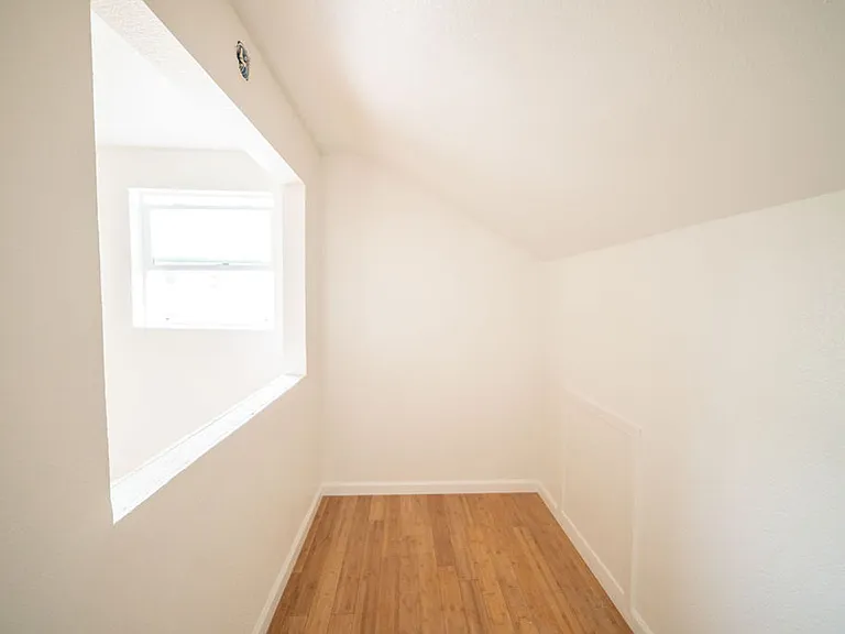 2731 Durant — Photo 19