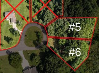 5 Bentwood Dr, Jackson, MI 49201