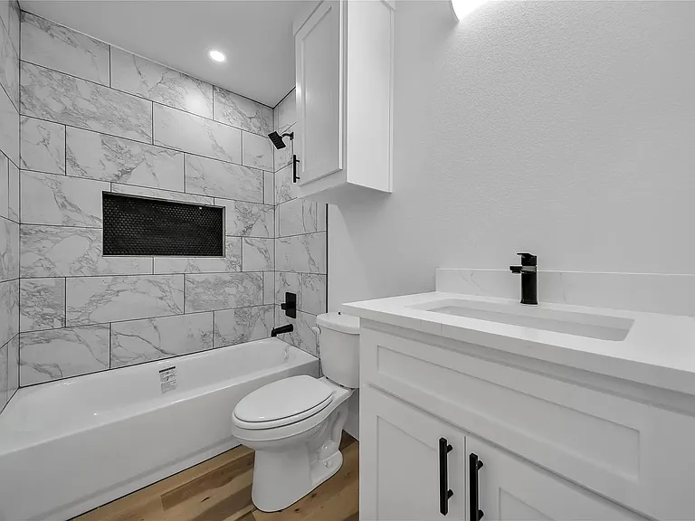 485 25th St SE — Photo 19