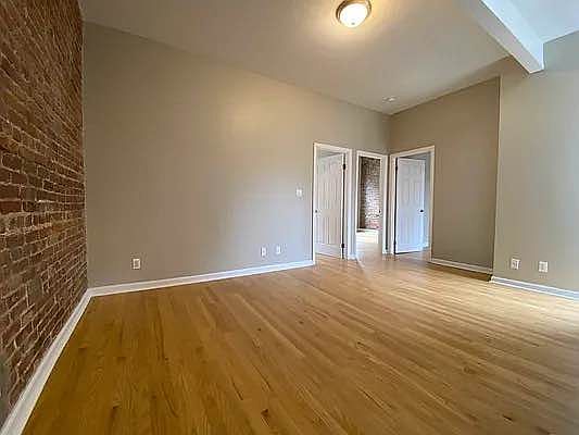 2nd image of 433 E 80th St APT 31
