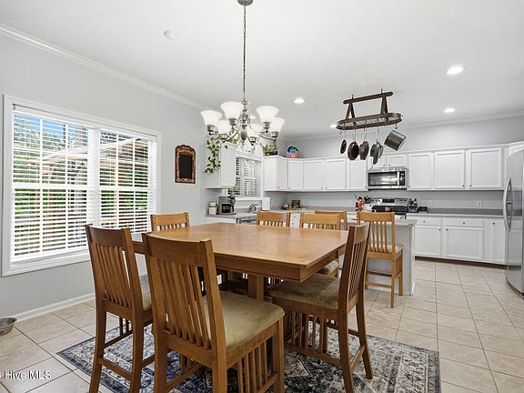 3rd image of 205 Middle Ridge Drive
