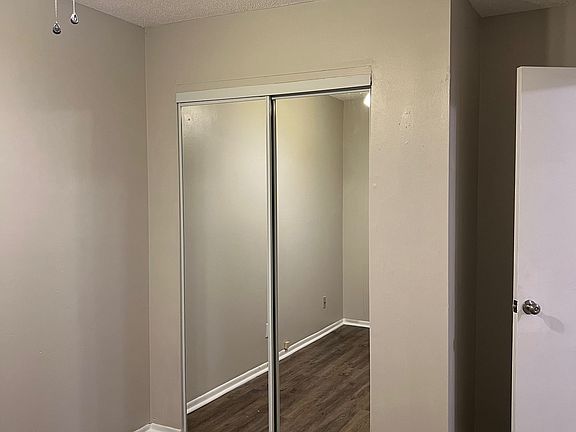 5th image of 4426 Tarpon Dr