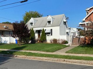 16 Chatham Pl, Linden, NJ