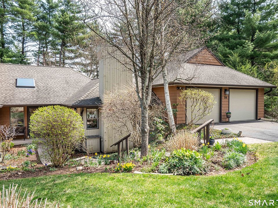1st image of 28 Cary Lane #28