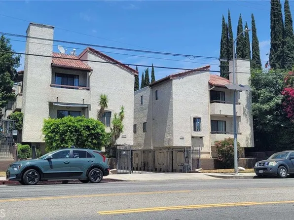 13203 Vanowen St APT 4, North Hollywood, CA 91605