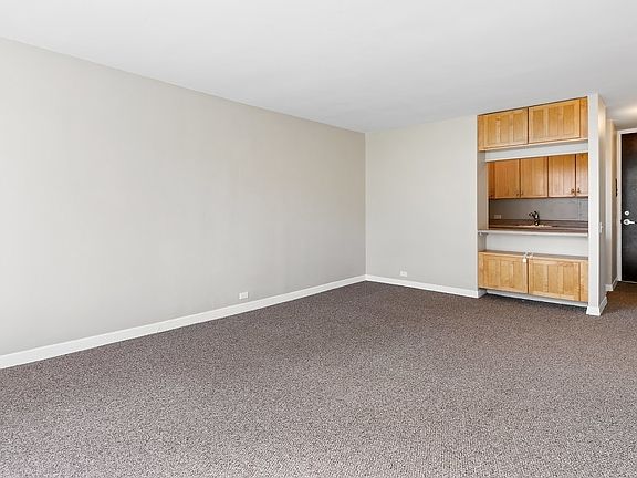 5th image of 535 N Michigan Ave APT 2904