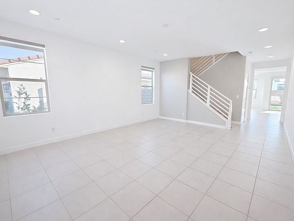 5th image of 35770 McCarthy St
