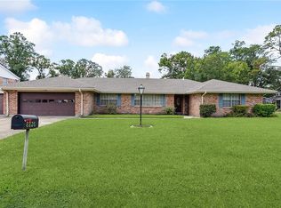 8820 Tanglewild Pl, River Ridge, LA 70123