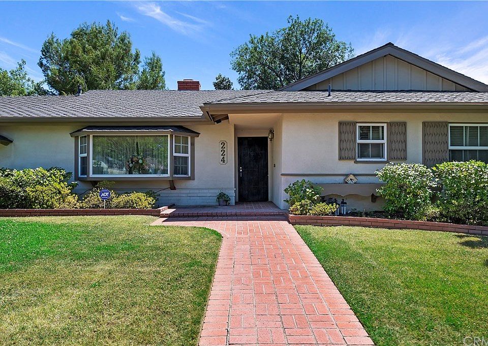 1st image of 224 Anita Ct