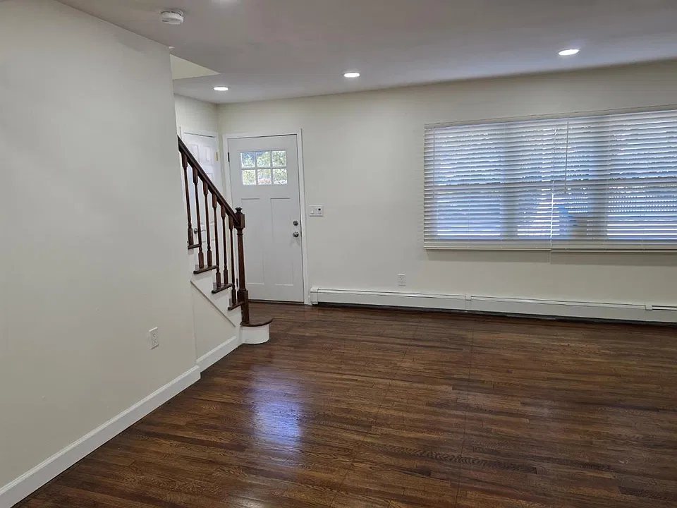 61 Norton Dr