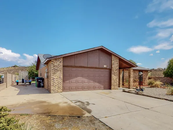 266 Asbury Rd NE, Rio Rancho, NM 87124