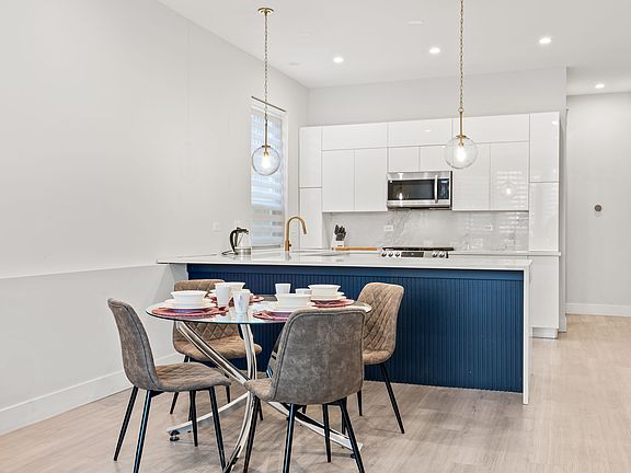 3rd image of 4931 N Kimball Ave #1S