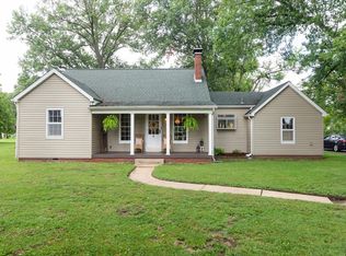 519 N State St, Freeburg, IL 62243