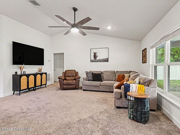 5th image of 325 Kapok Ct NW