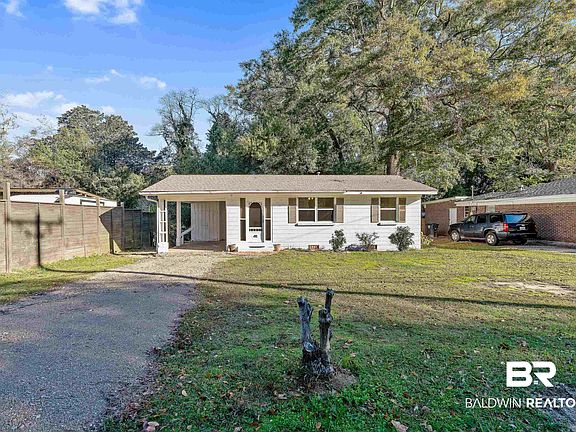 2nd image of 507 Gayfer Ave