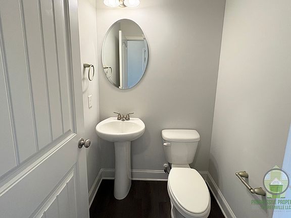 3rd image of 400 Ansel Woods Ln