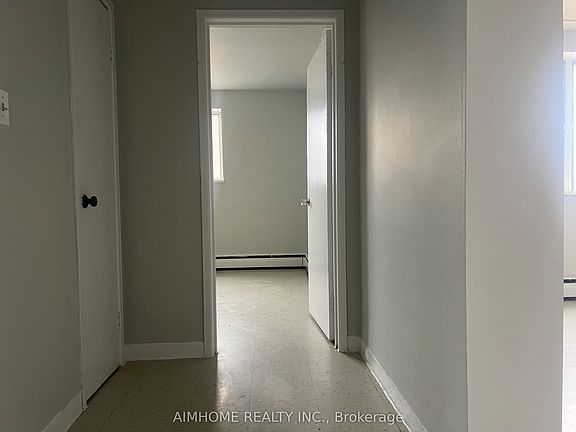 4th image of 2393 New St #402