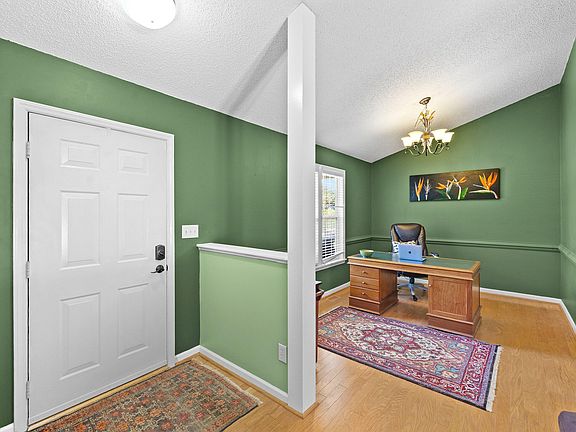 5th image of 85 Jared Dr