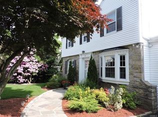 40 Byron Pl, Scarsdale, NY 10583