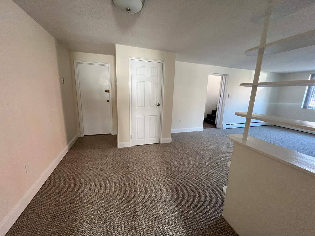 Building Photo - 10 Brattle St #10