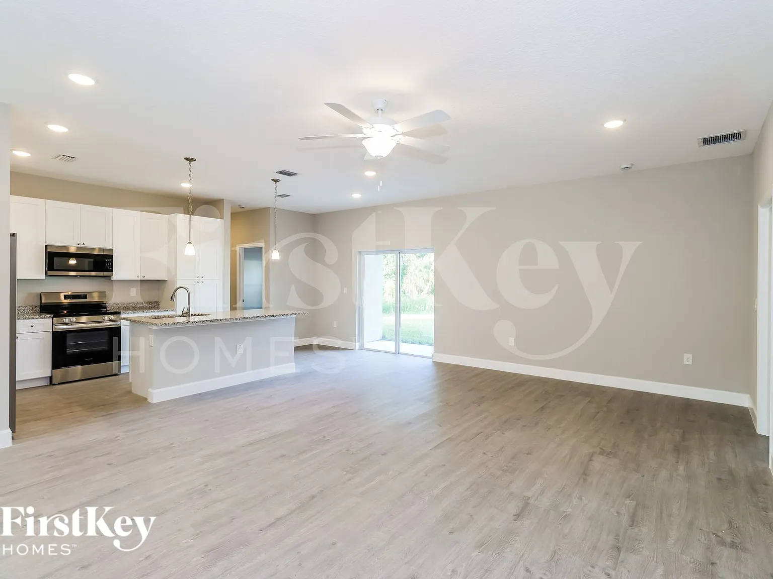 1 bed, 1.0 bath, 1850 sqft, $2,210 — Photo 3