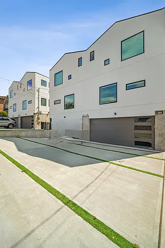 66B Henry Ave Photo 1