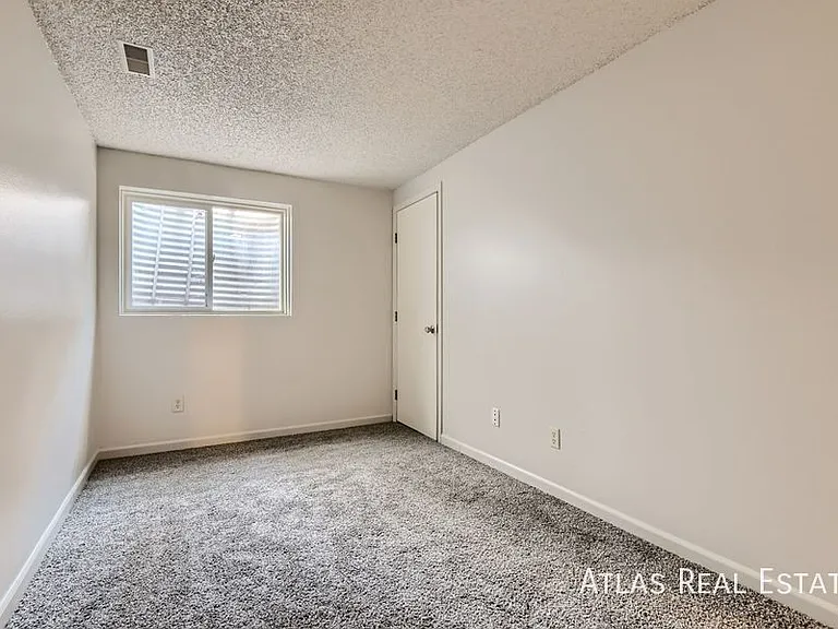 7790 Belford Dr — Photo 9