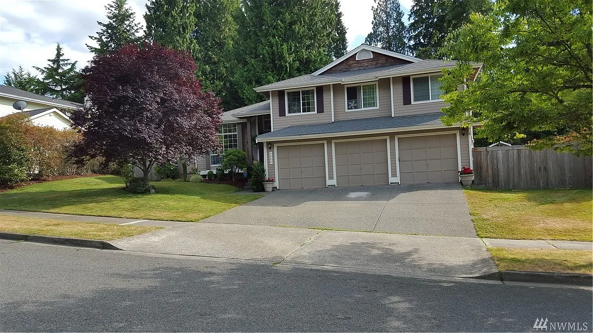 1426 Amber Blvd photo 1