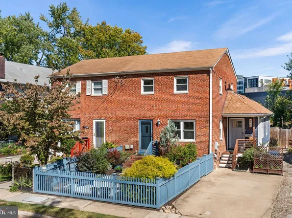 2501 E Randolph Ave, Alexandria, VA 22301
