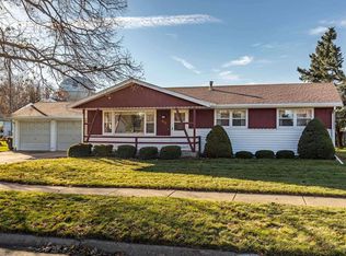 413 26th Ave, Monroe, WI 53566