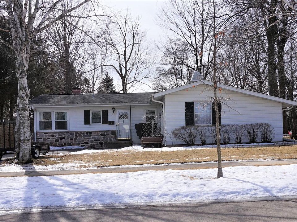1st image of 913 Woodland Ave
