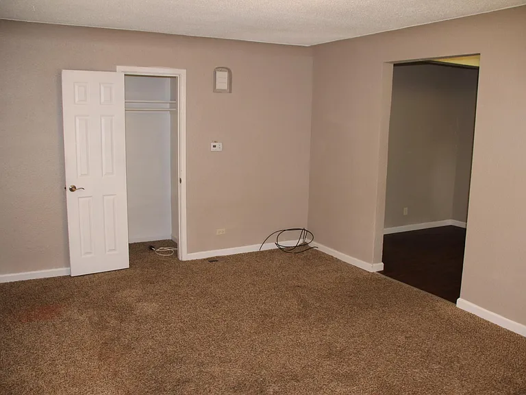 3720 N Fillmore St — Photo 5