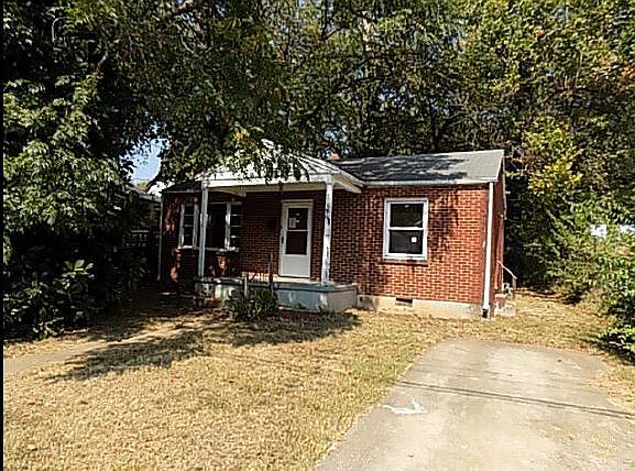 1st image of 412 1st St