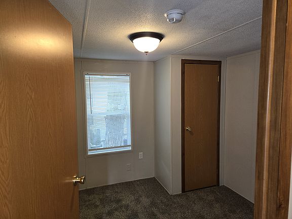 4th image of 4836 Wayne Park Dr #Way4836