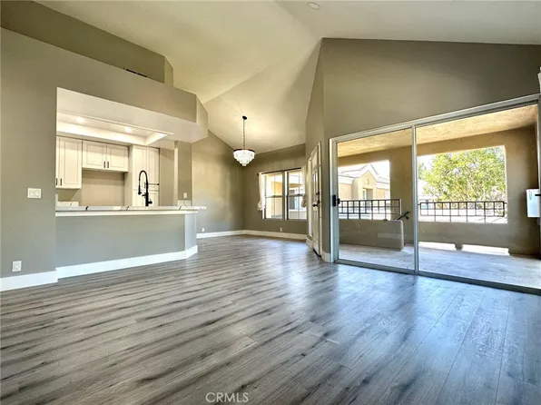 33 Vassar Aisle #21, Irvine, CA 92612