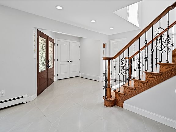 2nd image of 55 Emerson Dr