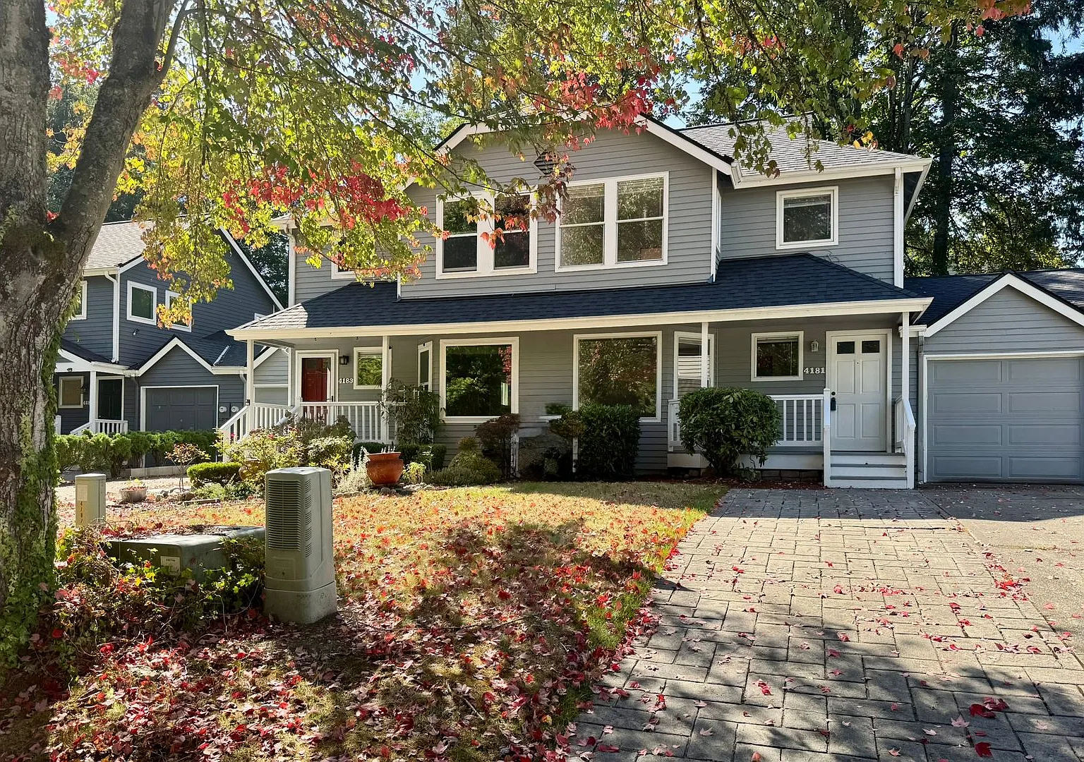 3Bd/1.5Ba Sammamish Townhome — Photo 1