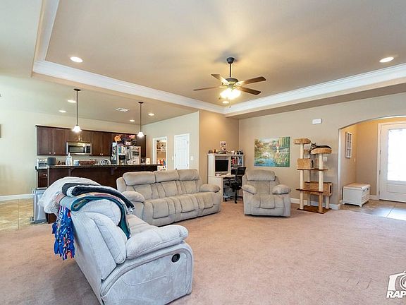 4th image of 1043 Lumina Ct