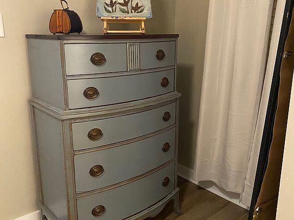 Bedroom chest of drawers. There is a closet as well